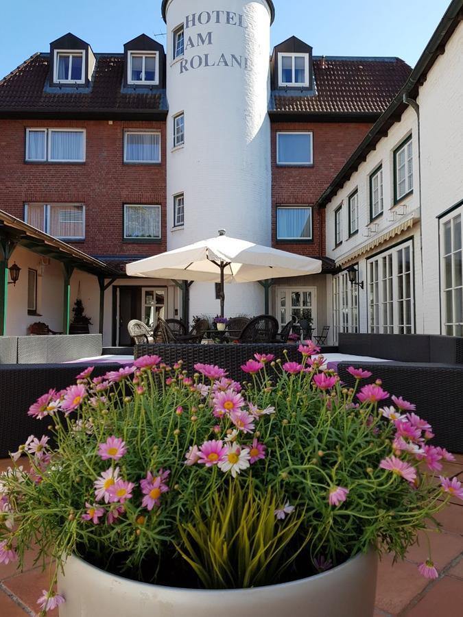 Hotel Freihof Am Roland Wedel Exterior photo